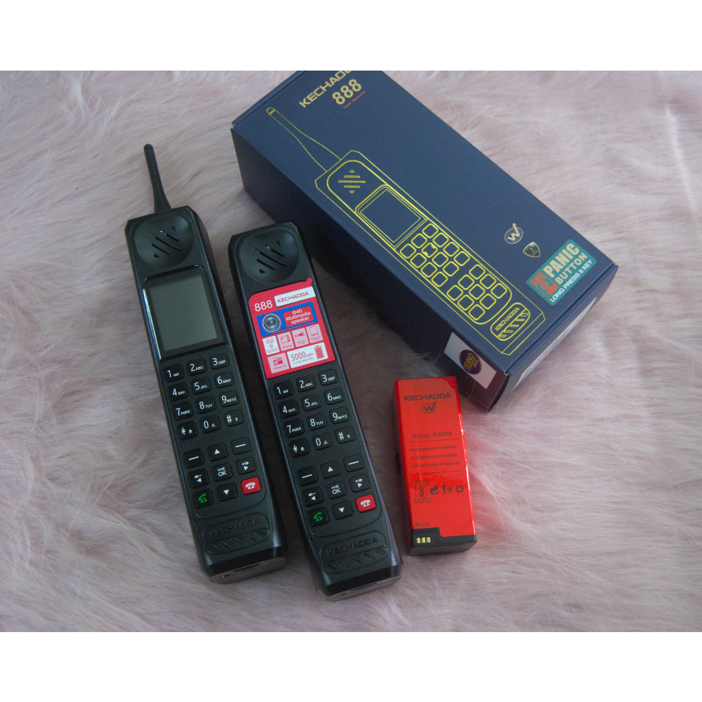 Điện thoại giá rẻ, độc lạ,KECHAODA 888 3 sim. sóng và pin vô địch. đài FM. sạc đt. nghe Blutooth