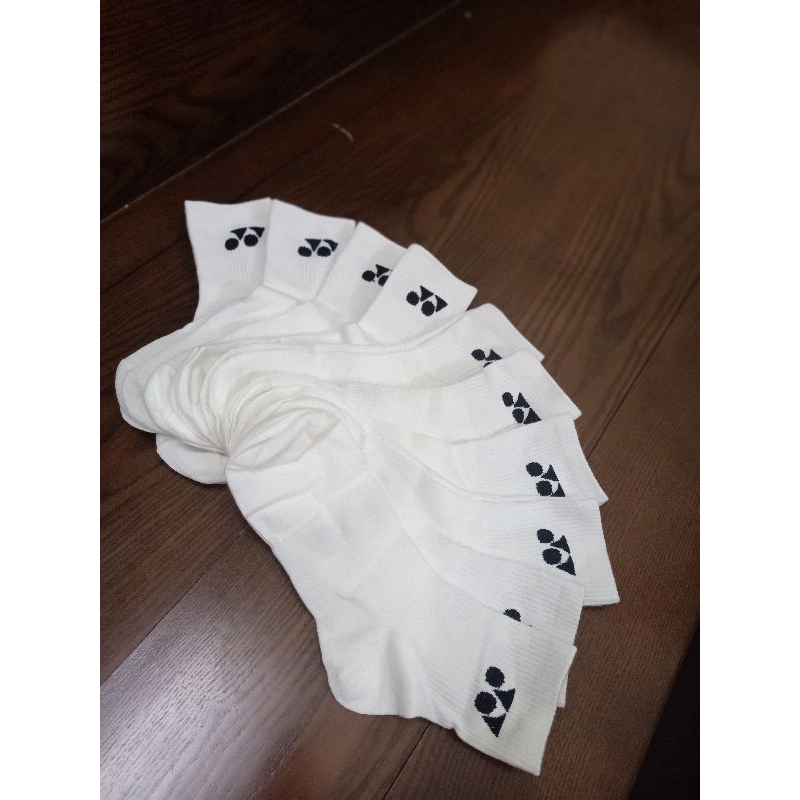 Tất Yonex trắng chỉ 9k 1 đôi