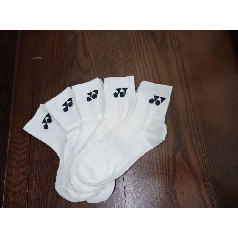 Tất Yonex trắng chỉ 9k 1 đôi