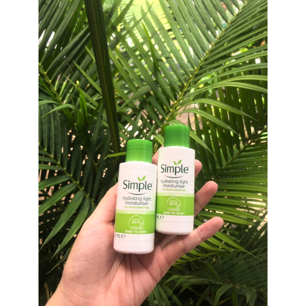 SỮA DƯỠNG DA SIMPLE KIND TO SKIN HYDRATING LIGHT MOISTURISER 50ml