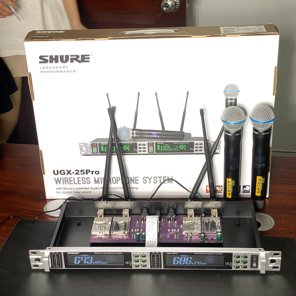 Micro Karaoke Chuyên Nghiệp , Micro Cao Cấp Shure UGX 25 PRO Micro Không Dây Sóng UHF Khỏe Hát Nhạy- Bắt Âm Tốt
