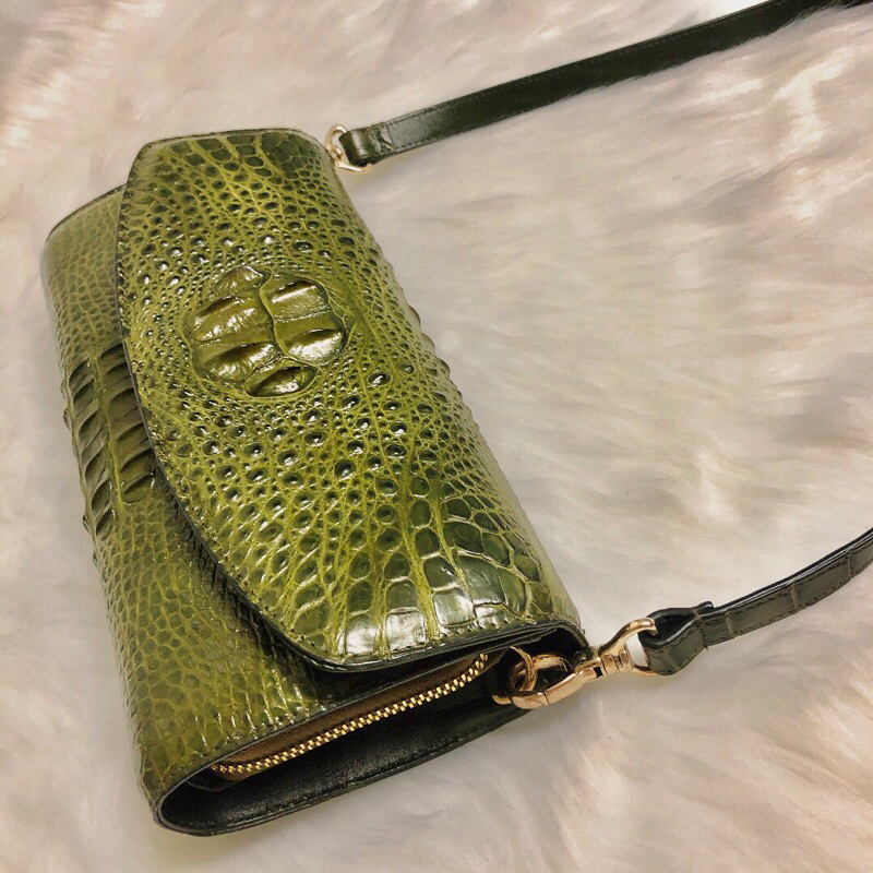 Clutch nữ, ví đeo vai, da cá sấu thật, màu xanh rêu, kích thước 25cm-14cm