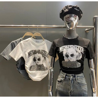 Áo croptop hình cô gái đeo kính meta