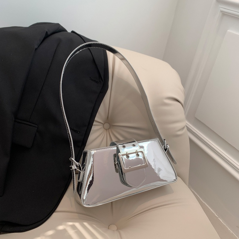 Túi xách nữ đeo vai da bóng khuy gài vuông to thời trang hottrend Mã 2 Bảo Ngọc