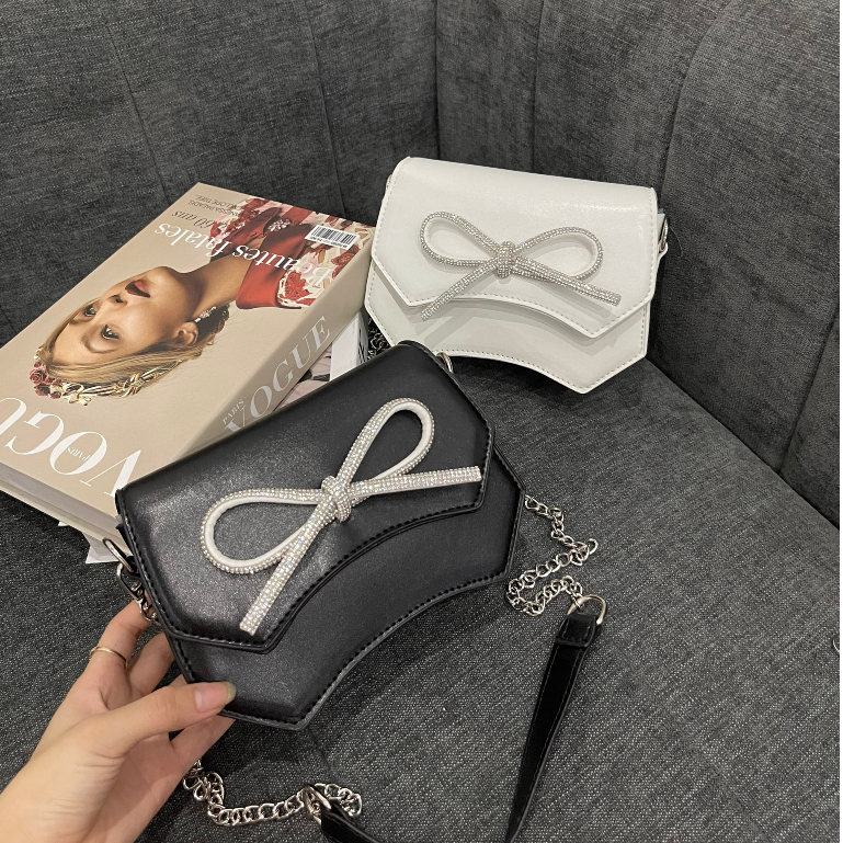 Túi Đeo Chéo Nữ 🔸FREESHIP🔸 Túi Xách Nữ Đẹp Đi Chơi Đính Nơ Đá Hot Trend PK 525