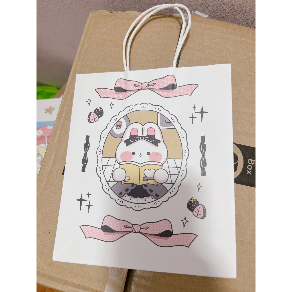 Túi giấy quà tặng xinh xắn