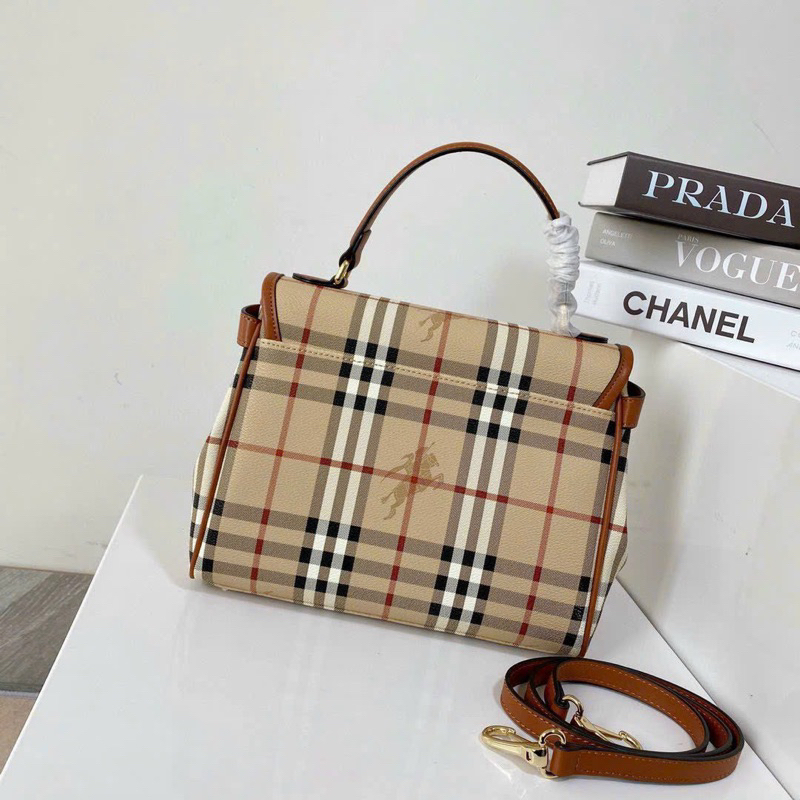 Túi Bbr công sở sắc nét