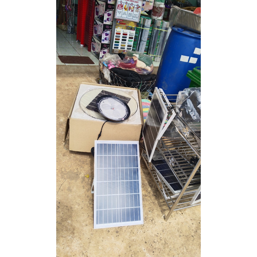 Đèn UFO 150W Năng lượng mặt trời Rạng Đông  - cảm biến ánh sáng