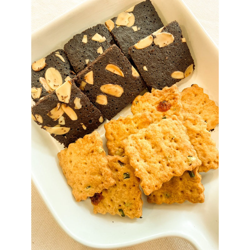 Crackers hành cay ăn kiêng eatclean Happy Kitchen giòn ngon