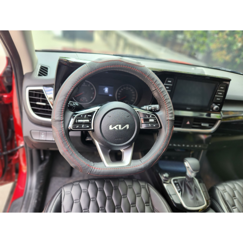 Bọc vô lăng D Cut - Bọc tay lái chữ D xe Kia Seltos, Suzuki XL7, Ertiga, Suzuki Swift, Elantra Sport, Volkswagen
