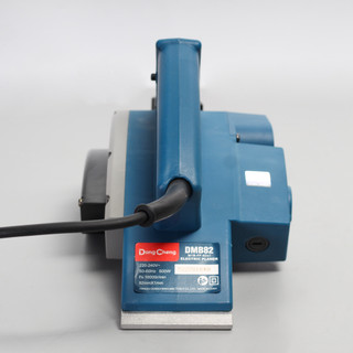 Máy bào gỗ Dongcheng DMB82
