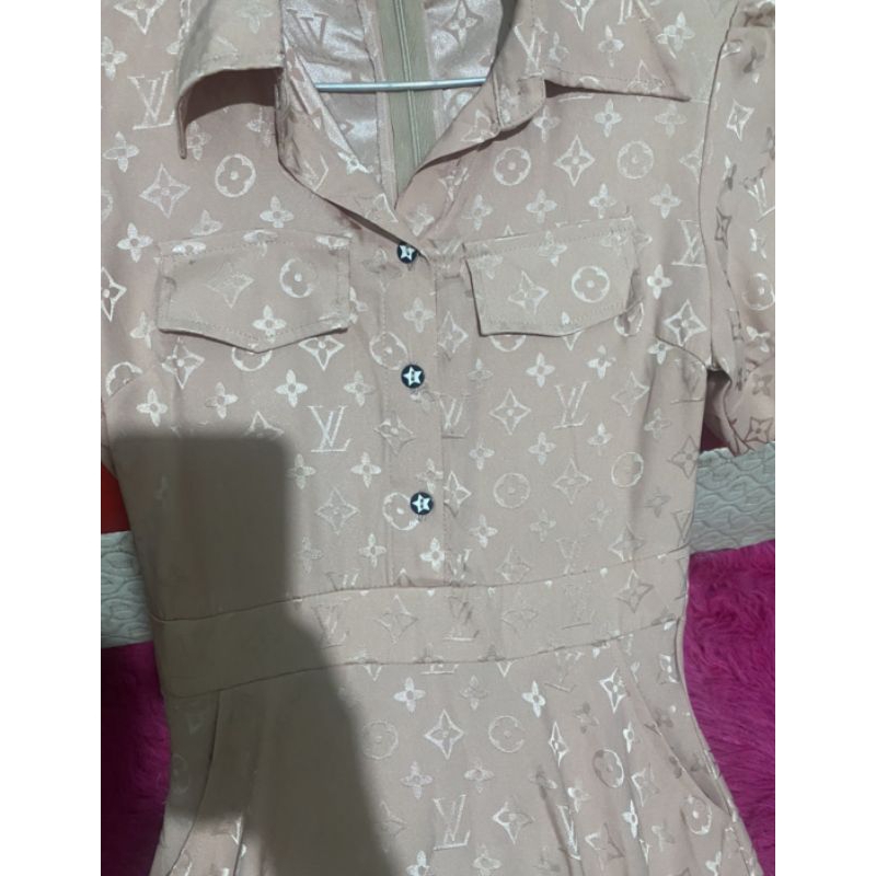 Pass váy chưa mặc