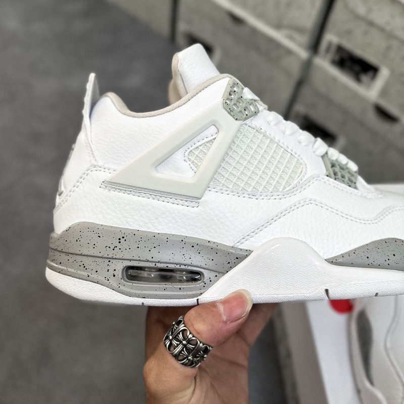 Giày Sneaker AJ4 4 Retro 'White Oreo'•Chuẩn SC Full Tặng Kèm Tất