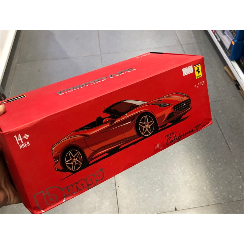 Mô hình oto Ferrari California T mui trần tỉ lệ 1:18