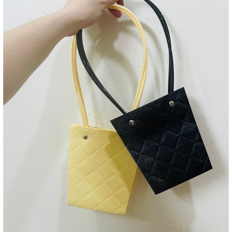 10 GIỎ LẴNG CẮM HOA HÌNH THANG QUAI PVC