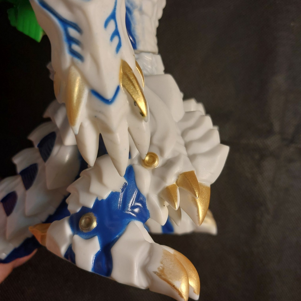 Đồ chơi Dynazenon Vinyl Kaiju Gagula khủng long điện áp quái thú Seri Ultraman 6-3