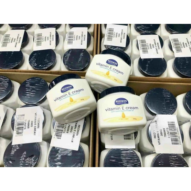 Kem dưỡng ẩm Vitamin E Redwin Úc 300g giúp làm mềm da, sáng da.