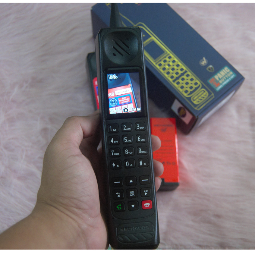 Điện thoại giá rẻ, độc lạ,KECHAODA 888 3 sim. sóng và pin vô địch. đài FM. sạc đt. nghe Blutooth