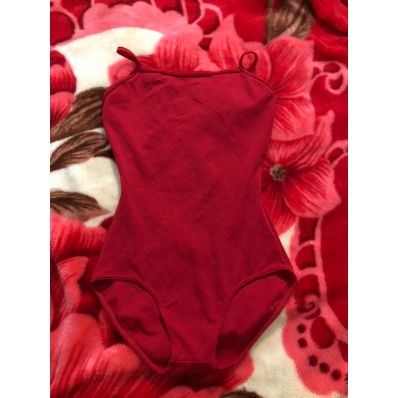 Swimsuit, đồ bơi liền thân và váy bơi
