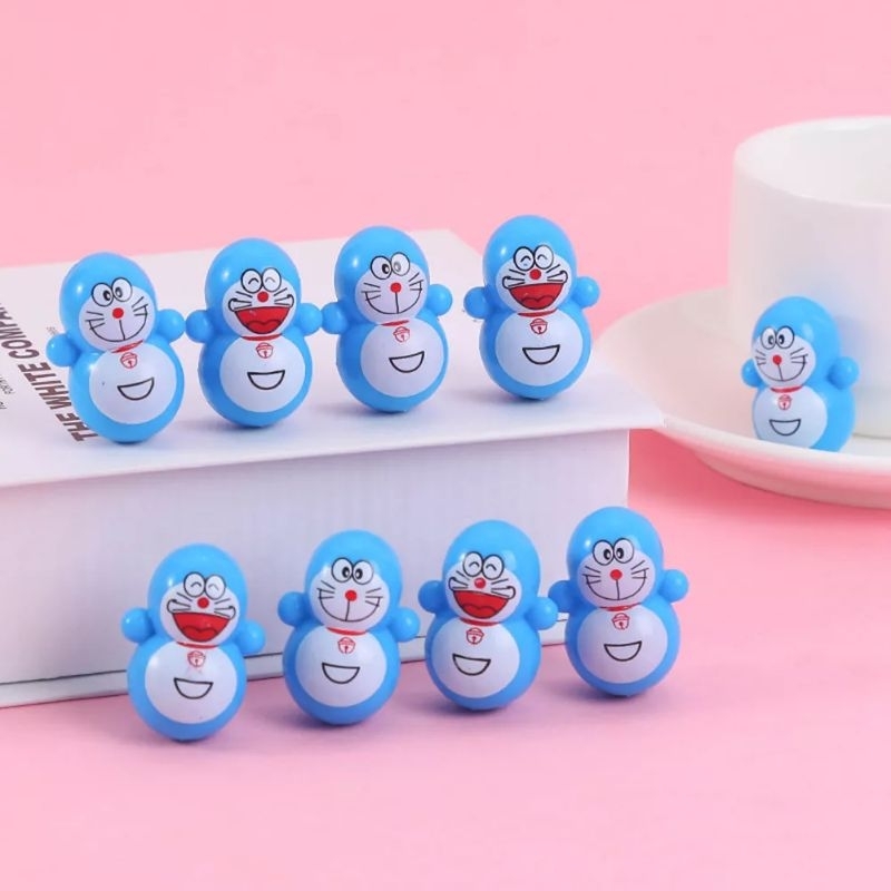 Đồ chơi Lật đật mini in hình chú mèo máy Doraemon thiết kế nhỏ gọn tiện lợi