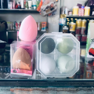 1 bông phấn-mút tán kem nền trang điểm