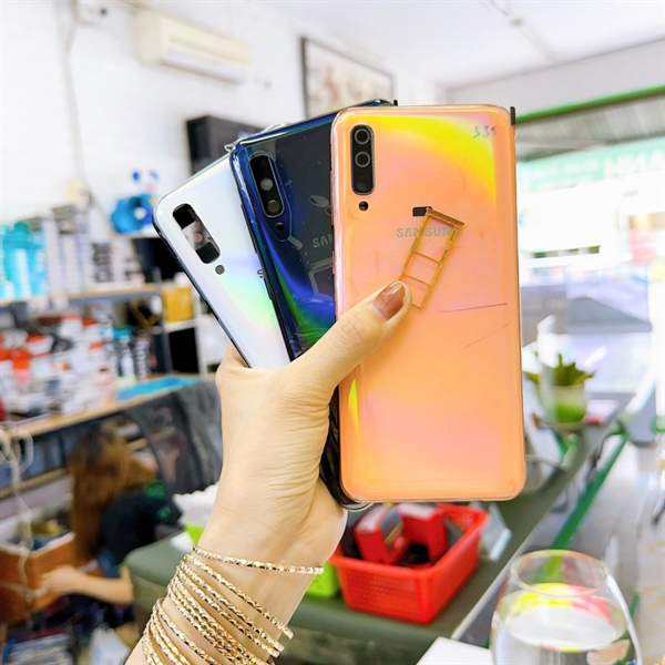 Bộ vỏ Samsung A50 hàng như hình SM-A505