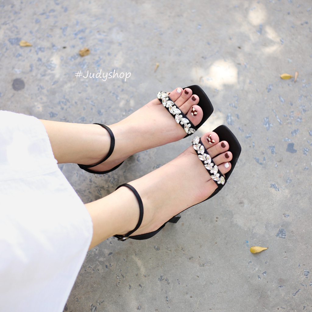 Sandal gót nhọn Capella Quai Ngang Đính Đá 7p Sang Chảnh VNXK