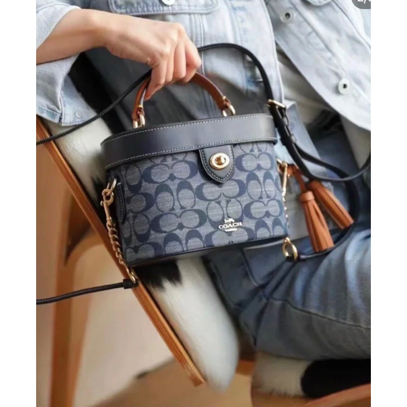 Túi coach kay dáng hộp