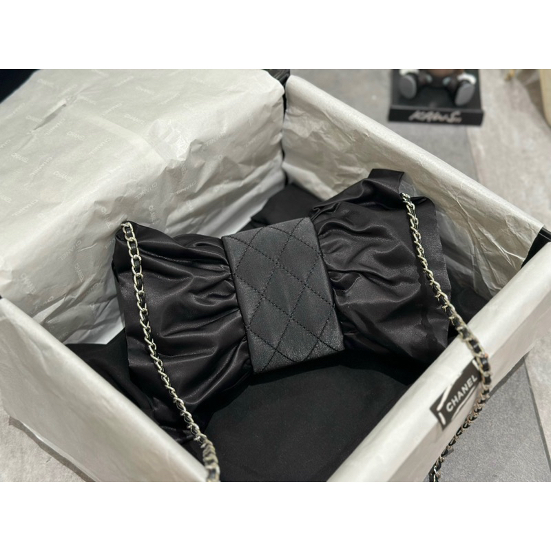 CHÀN NEO CLUTCH EVENING CHẤT VẢI LỤA SANTI SIZE 19CM FULLBOX VIP