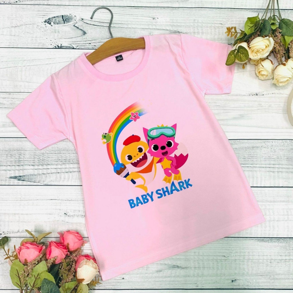 Áo thun Hồng in hình Baby Shark, Cá Mập dễ thương cho bé gái, size cho bé từ 10kg - 60kg