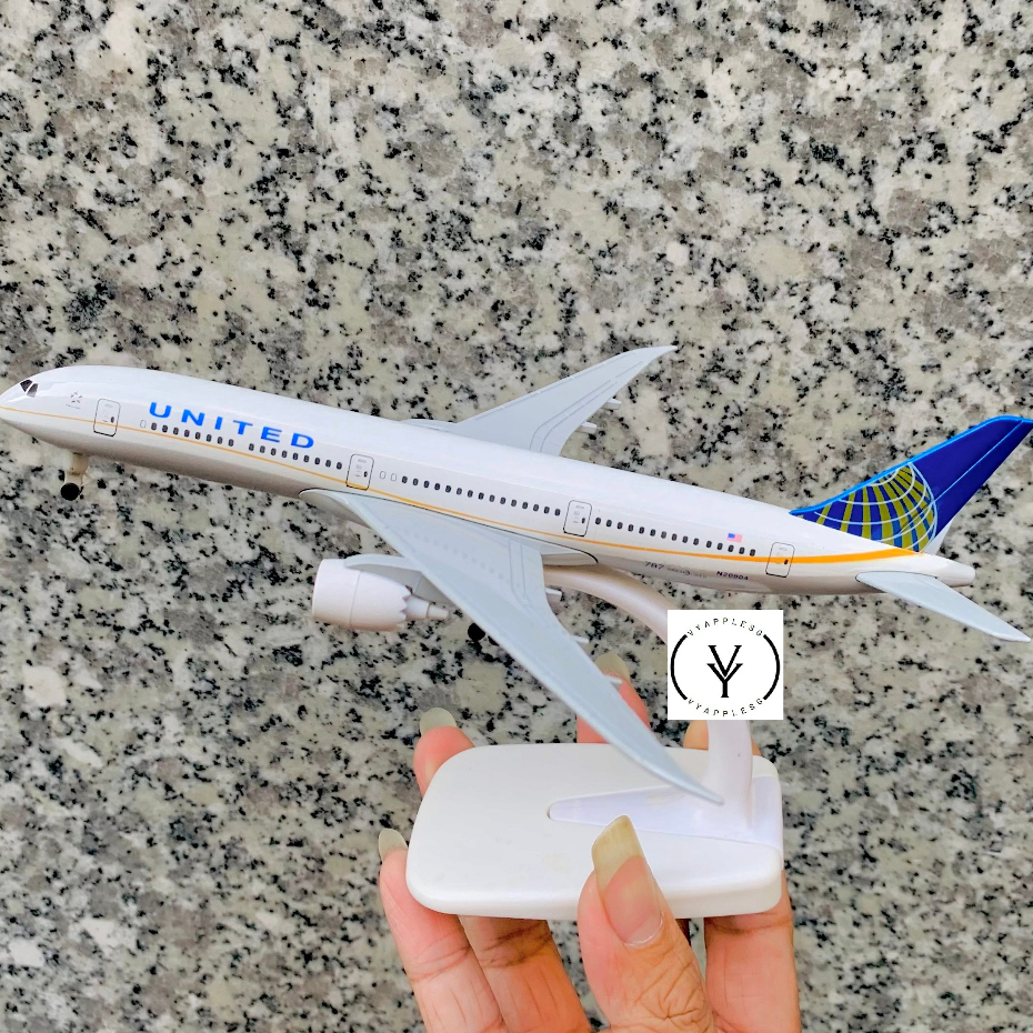 MÔ HÌNH MÁY BAY KIM LOẠI UNITED AIRLINE CAO CẤP CÓ BÁNH XE  FULLBOX