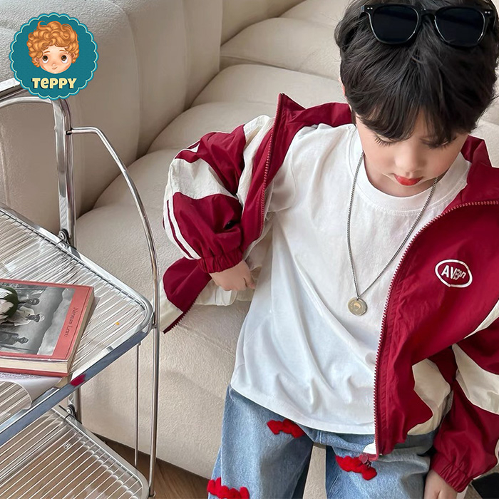 Áo khoác gió bomber đỏ kem cho bé 2 lớp