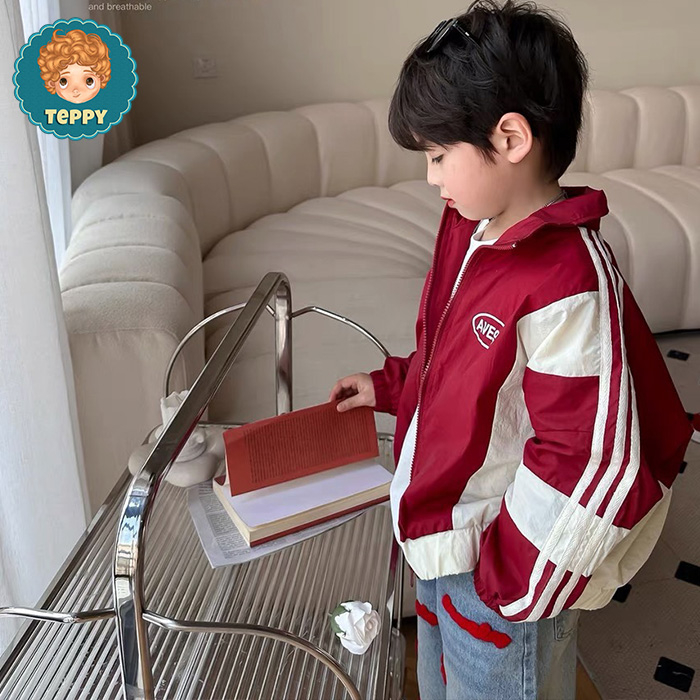 Áo khoác gió bomber đỏ kem cho bé 2 lớp