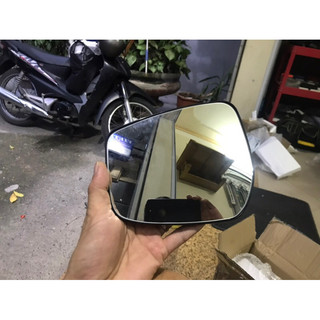 Mặt gương trắng Nissan Almera , Kicks