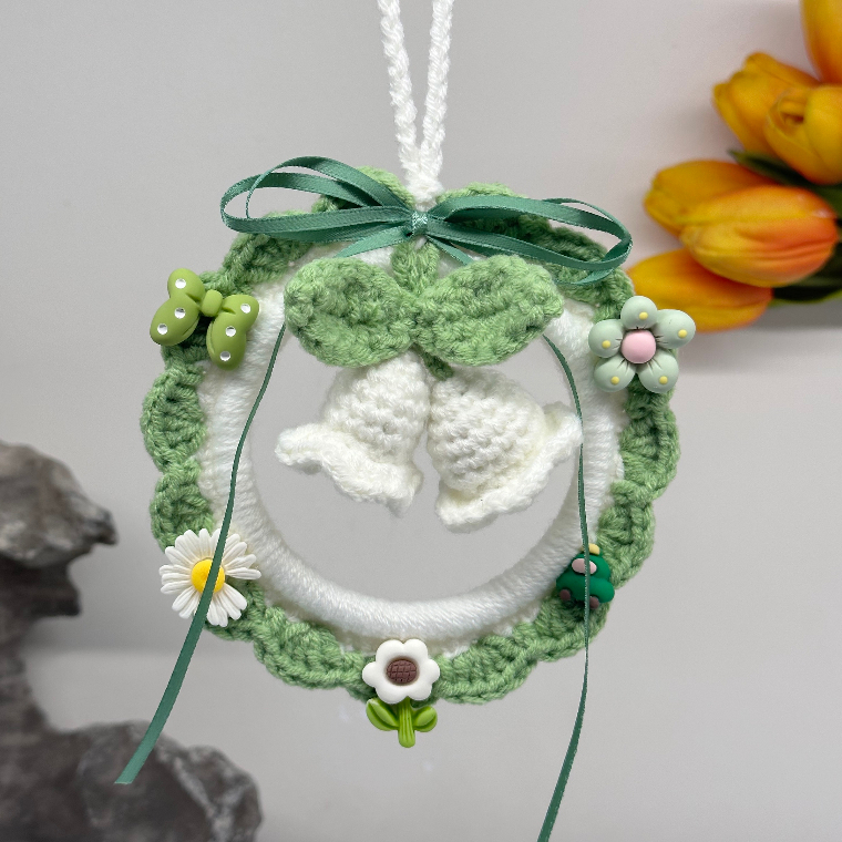 Vòng hoa đan len nhỏ xinh treo xe ô tô, vòng hoa len đan thủ công trang trí xe