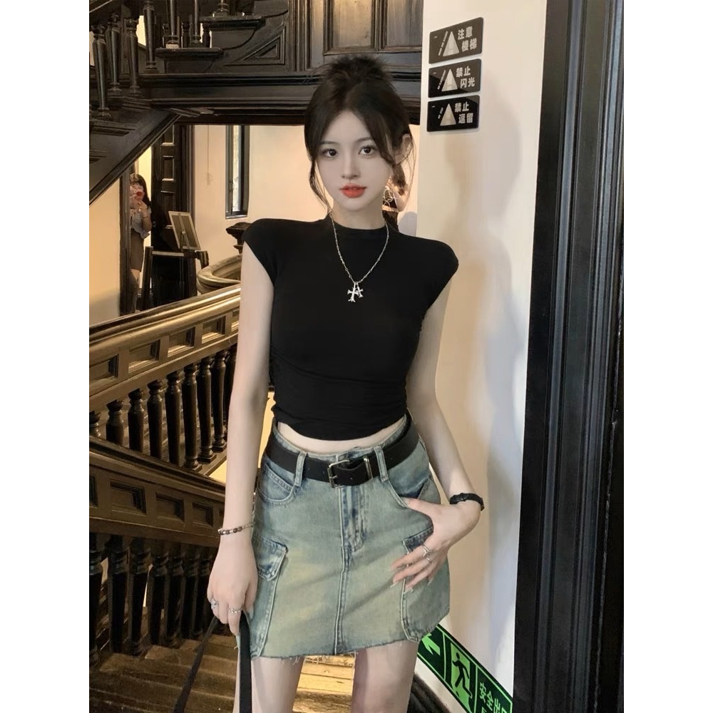 SÉT CVAY JEAN MIX ÁO BODY Vè em sét xinh xỉu ạ. Kèm nịt bản to sang xịn quá nè. Chiếc sét xinh cho ngày hè xuống phố, rấ