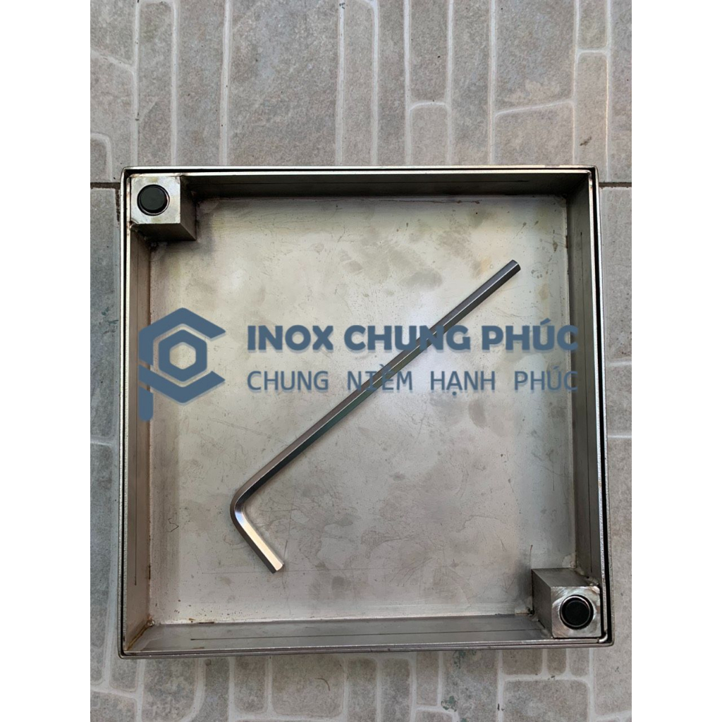 NÚT BỊT NHỰA CHE BULONG