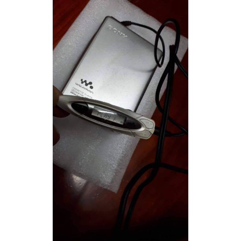 Máy cassette Stereo SONY Walkman WM-EX921 có remote control