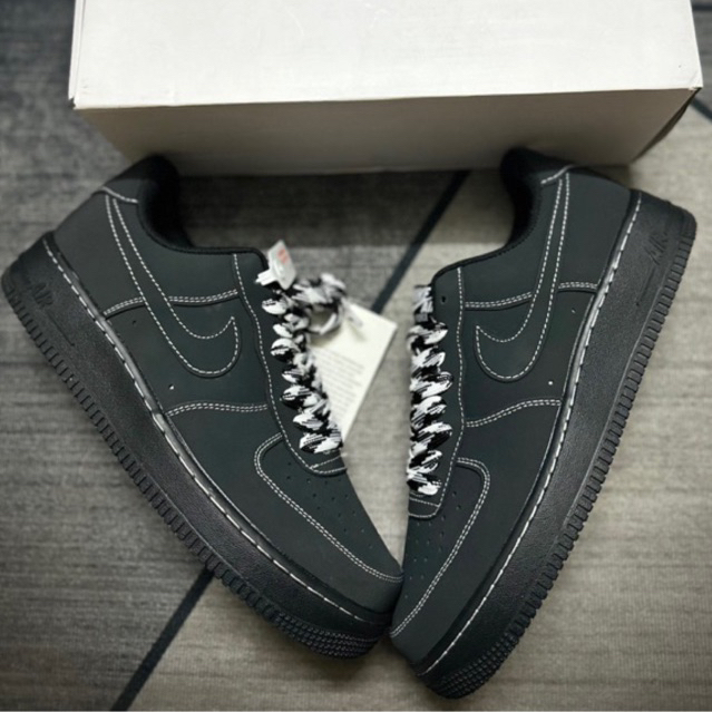 Af1 đen full chỉ trắng | good Quality