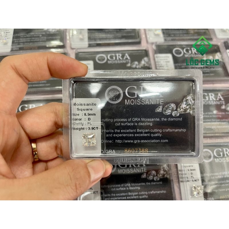 Kim cương Moissanite Hình Vuông  nước D/FL - Giấy kiểm định GRA - Hàng Mỹ USA