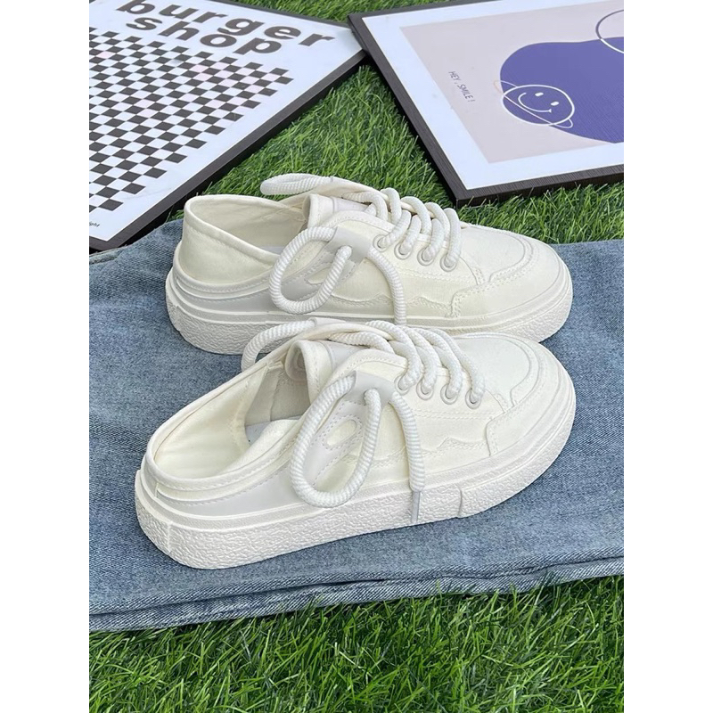 GIÀY THỂ THAO VẢI DÂY THỪNG TRÒN MÃ D8