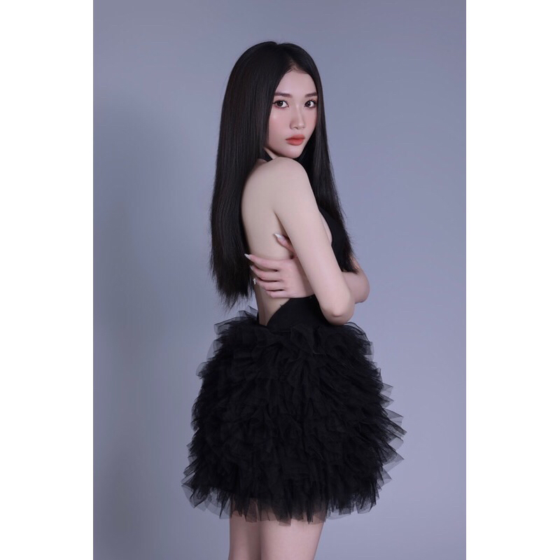 Đầm yếm đen phối tùng lưới Chu Mij