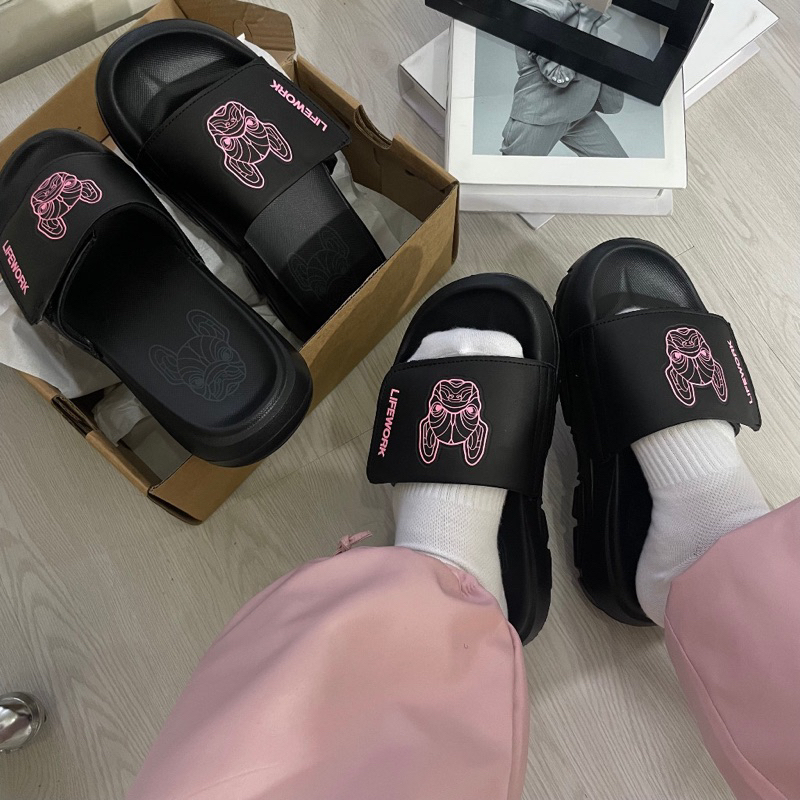 |Fullbox Ảnh thật| Dép quai ngang Life Work in Side  Black Pink