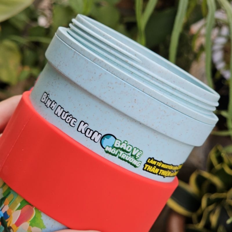 Bình nước  Kun 430ml có dây đeo và ống hút nhựa lúa mạch thân thiên môi trường