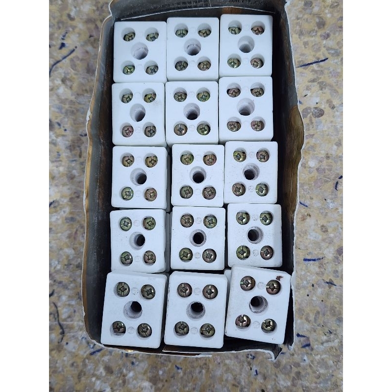 cầu đấu điện sứ 32x28x20 chịu tải 30a công xuất lớn, nhiệt độ cao