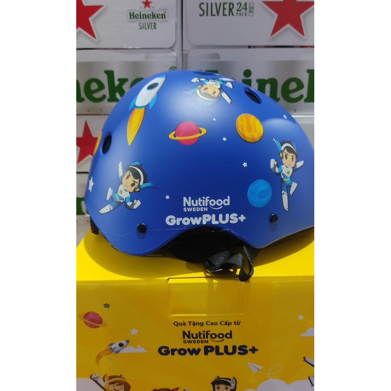 Nón Bảo Hiểm cao cấp  xịn sò cho bé HKM của sữa Nutifood