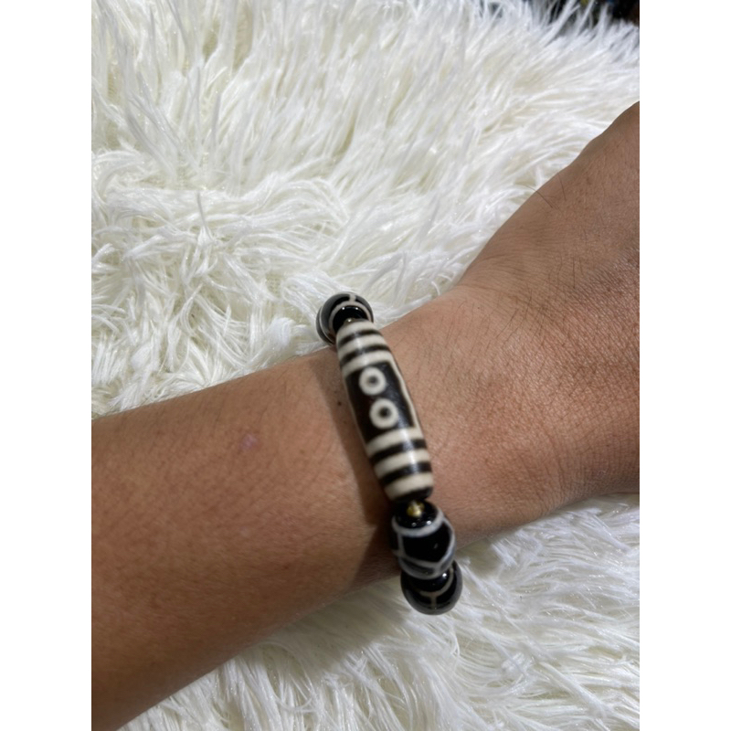 Vòng tay Dzi 11 Viên