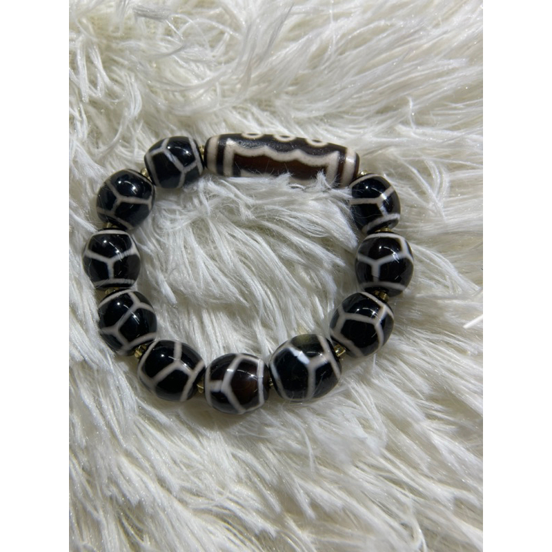 Vòng tay Dzi 11 Viên