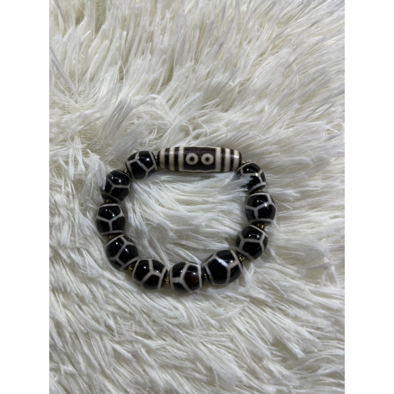 Vòng tay Dzi 11 Viên