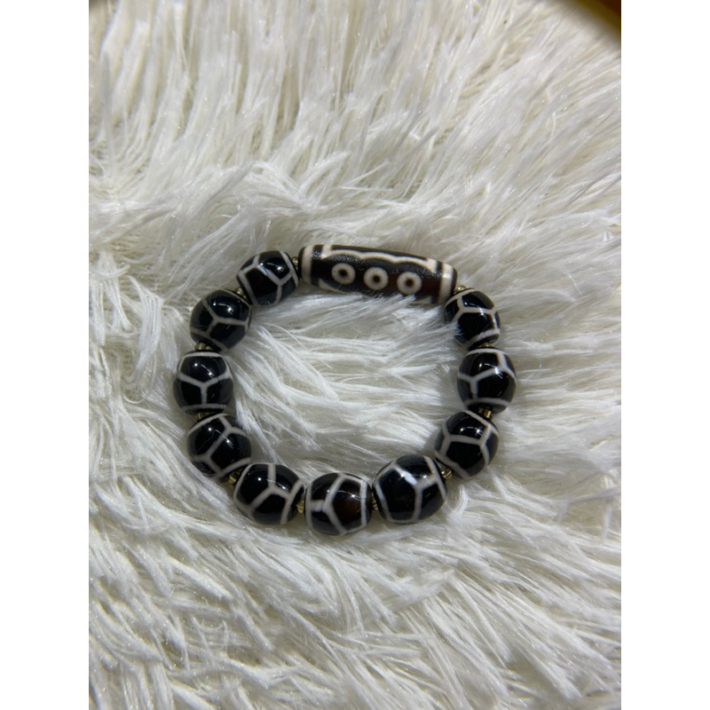 Vòng tay Dzi 11 Viên